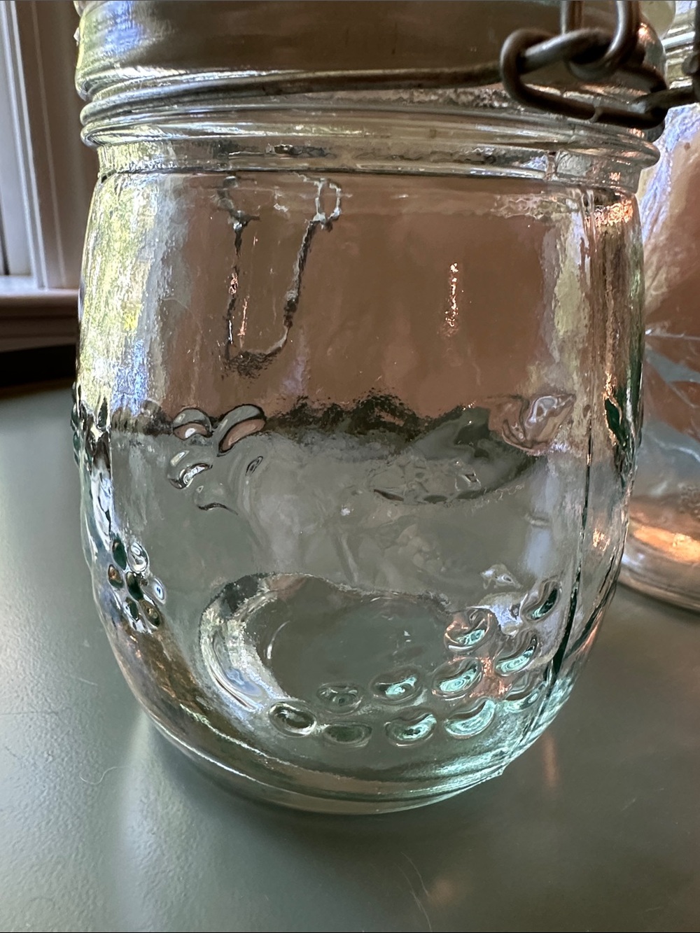 Set of two glass vintage jars with metal clasps - Picture 8 of 9